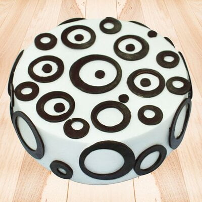 Delicious Chocolate Vanilla Cake