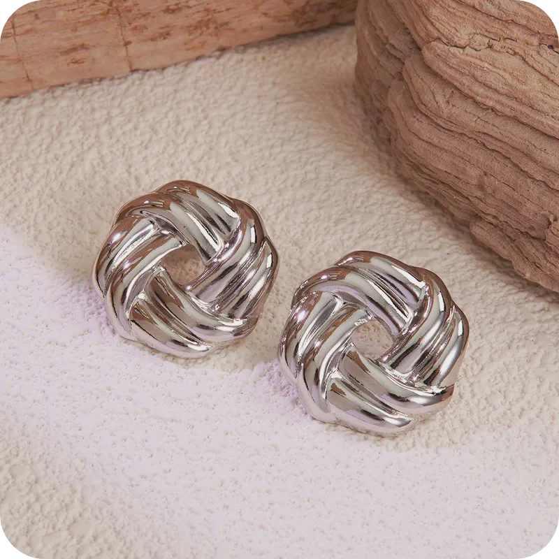 Silver Knots