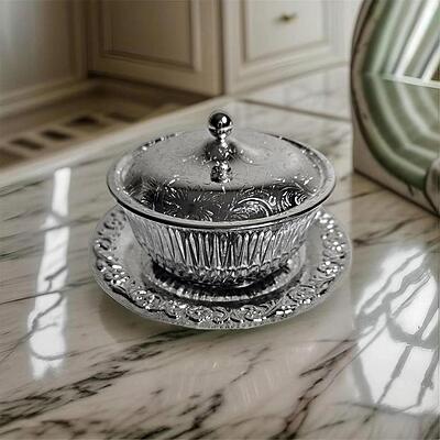 Queen Anne Jam/Butter Dish with Silver Plated Base & Lid with Glass Dish.(Non-Tarnish)SKU #: 0/471. Queen Anne Jam/Butter Dish with Silver Plated Base & Lid with Glass Dish.(Non-Tarnish)SKU #: 0/471.