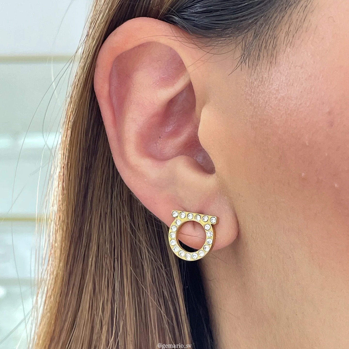 Ferragamo Earrings Gold