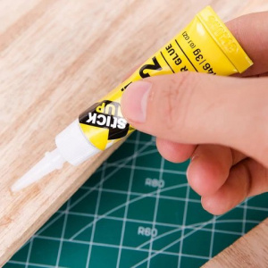 DELI 7146 SUPER GLUE STICKUP 3G DELI 7146 SUPER GLUE STICKUP 3G