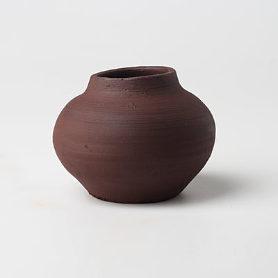 Sara Clay Mid Fire Chocolate Brown I2 Sara Clay Mid Fire Chocolate Brown I2