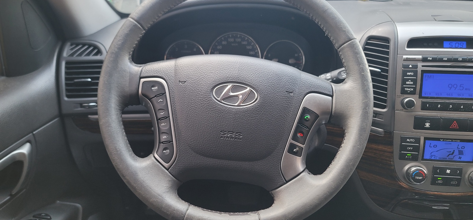Hyundai Santa Fe 2010 ID: V584879