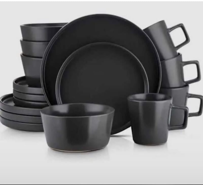 16 PIECES DINNER SET - BLACK 16 PIECES DINNER SET - BLACK