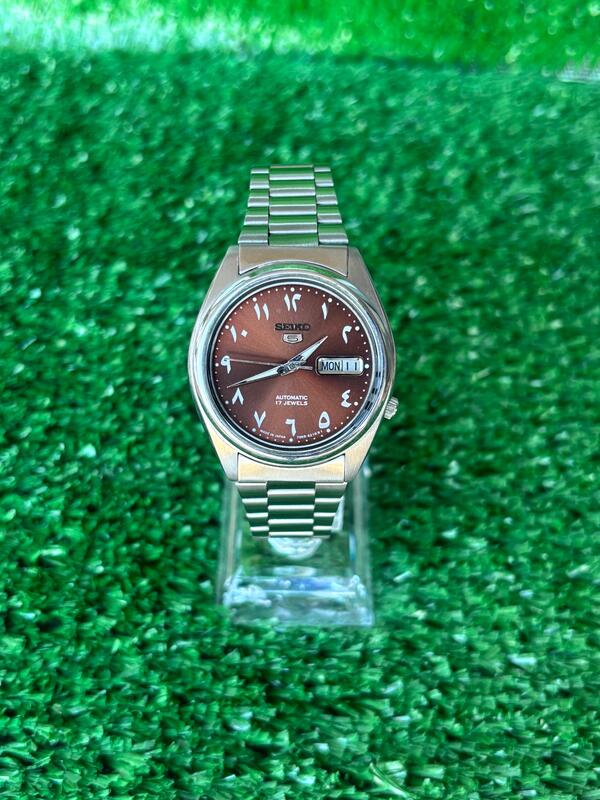 Vintage Seiko 5 - Arabic Dial - 17 Jewels - Automatic - Men's Wrist Watch