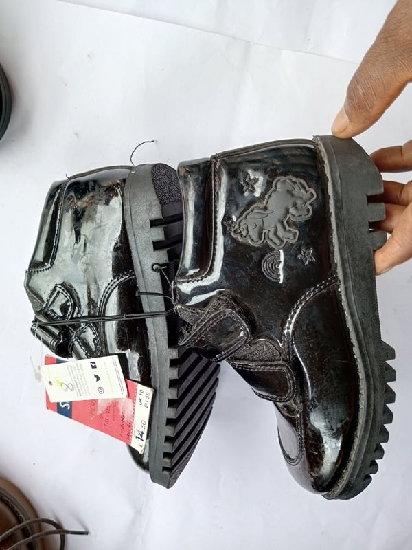 HIGH QUALITY BEAUTIFUL GIRLS ANKLE SHOE - UK STOCK SHOES - SIZE 8/25