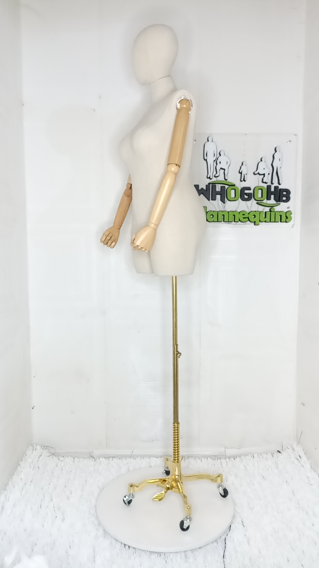 Size 14/16 Mummy of Lagos Plus Size Female Dressform Mannequin Fully Pinnable Size 14/16 Mummy of Lagos Plus Size Female Dressform Mannequin Fully Pinnable