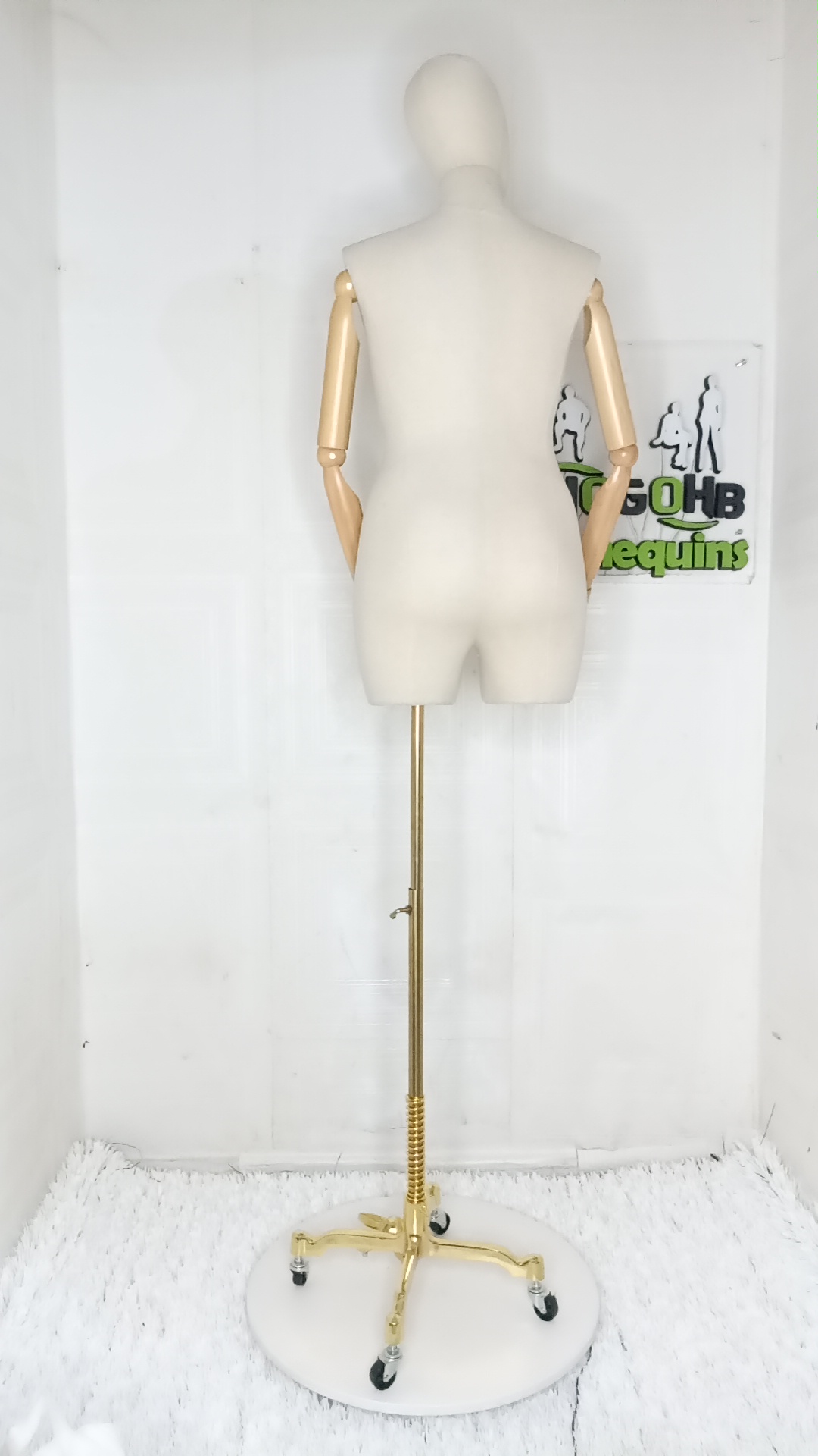 Size 14/16 Mummy of Lagos Plus Size Female Dressform Mannequin Fully Pinnable Size 14/16 Mummy of Lagos Plus Size Female Dressform Mannequin Fully Pinnable