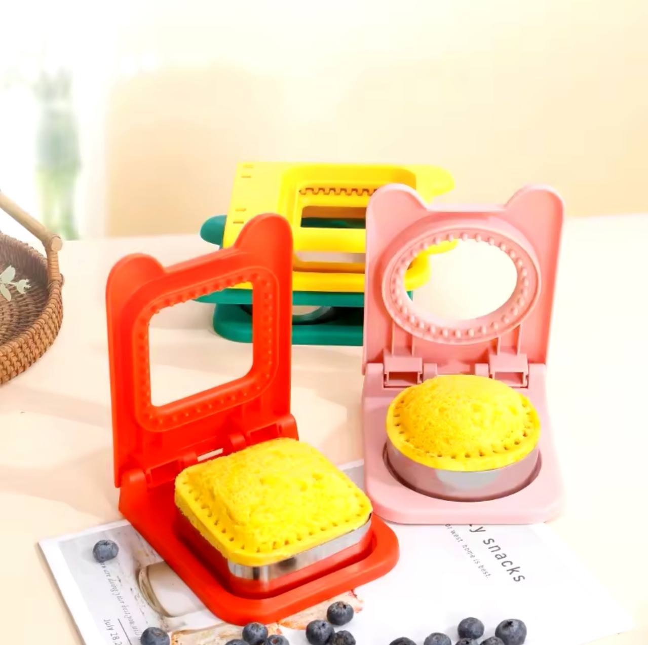 SANDWICH CUTTER SANDWICH MOLD SANDWICH SEALER - SQUARE SHAPE