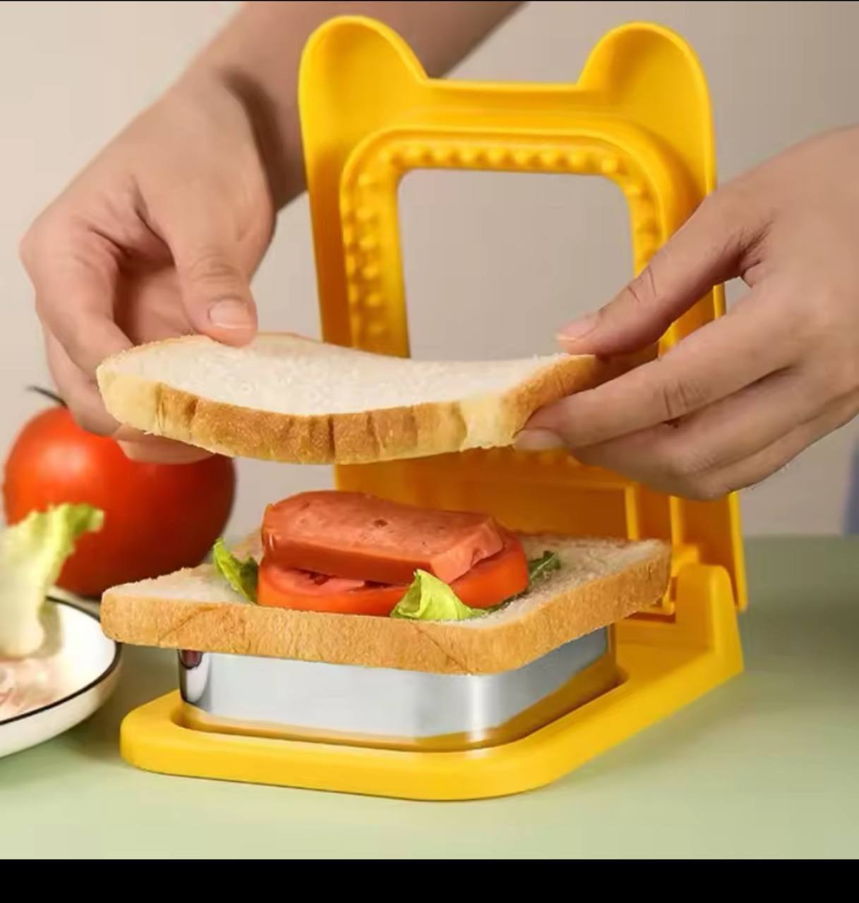 SANDWICH CUTTER SANDWICH MOLD SANDWICH SEALER - SQUARE SHAPE