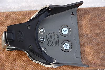 3 Pin Binding (75 mm) – includes Heel Kit / Fixation à trois pointes (75 mm) – avec ensemble de talonnières