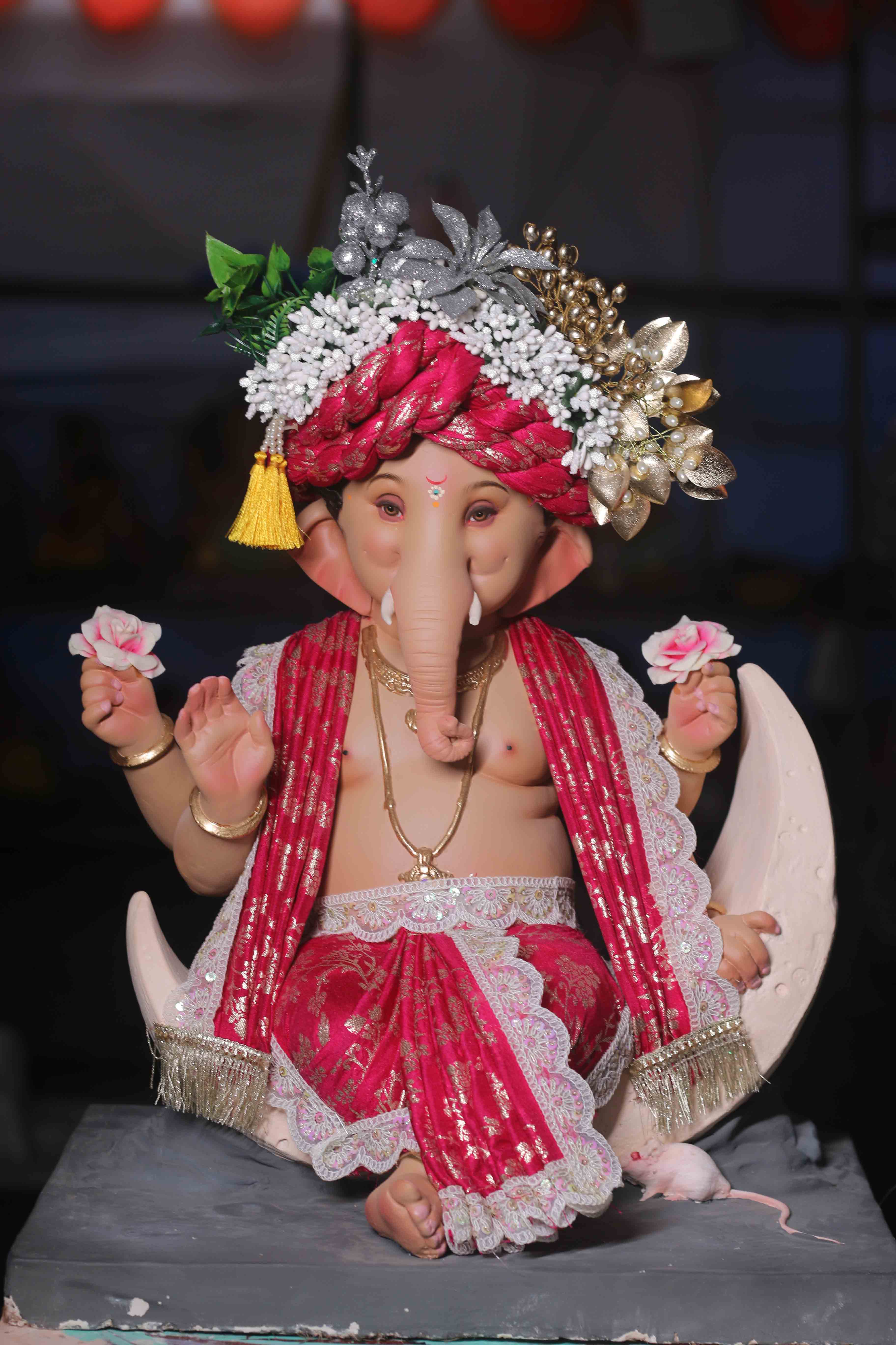 Signature Ganesh Idols 2026-32 |18 Inches Ganpati