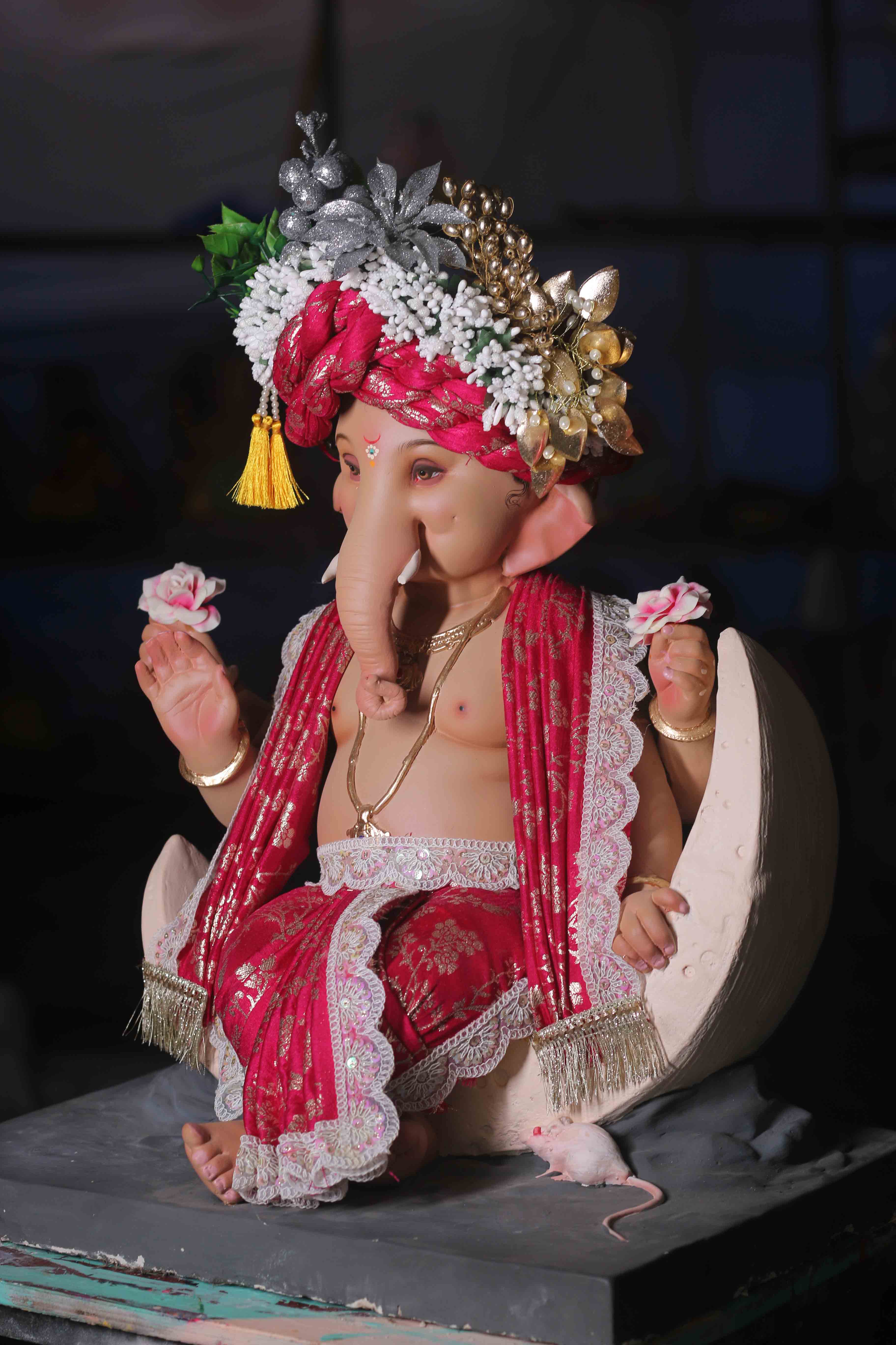 Signature Ganesh Idols 2026-32 |18 Inches Ganpati
