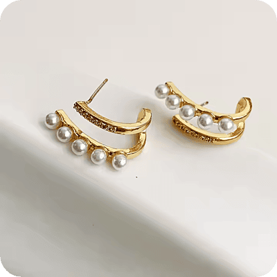 Irregular Studs w/ Pearls