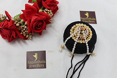 Andal Kondai - Red Kempstones & White Stones Hair Accessory Andal Kondai - Red Kempstones & White Stones Hair Accessory