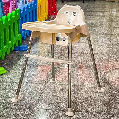 كرسي طعام اطفال لون بيج