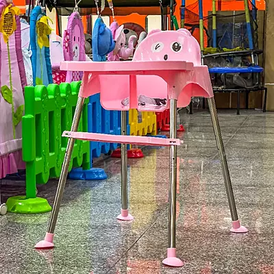 كرسي طعام اطفال لون زهري