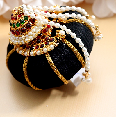 Andal Kondai - Ethnic Chandran/Moon Pattern Full Kempstones Hair Accessory Andal Kondai - Ethnic Chandran/Moon Pattern Full Kempstones Hair Accessory