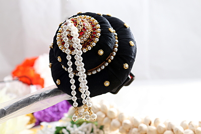 Andal Kondai - Red kempstones & White Stones Ornate Kempstones Ethnic Hair Accessory Andal Kondai - Red kempstones & White Stones Ornate Kempstones Ethnic Hair Accessory