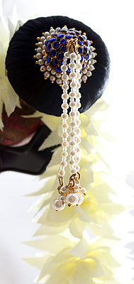 Andal Kondai - Full Blue Kemsptones Tradtional Hair Accessory
