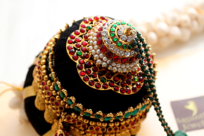 Andal Kondai - Granduer & Luxurious Original Kempstone Multicolour Hair Accessory Andal Kondai - Granduer & Luxurious Original Kempstone Multicolour Hair Accessory