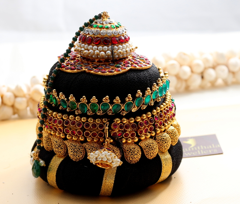 Andal Kondai - Granduer & Luxurious Original Kempstone Multicolour Hair Accessory Andal Kondai - Granduer & Luxurious Original Kempstone Multicolour Hair Accessory