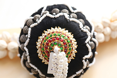 Andal Kondai - Kempstones & White Pearls Traditional Hair Accessory Andal Kondai - Kempstones & White Pearls Traditional Hair Accessory