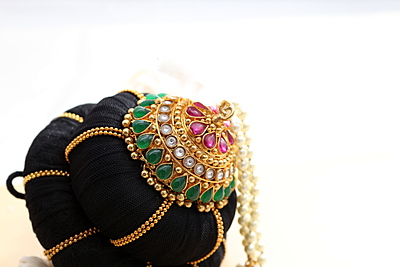 Andal Kondai - Ornamental Original Kempstones One Gram Gold Finish Ethnic Hair Accessory Andal Kondai - Ornamental Original Kempstones One Gram Gold Finish Ethnic Hair Accessory