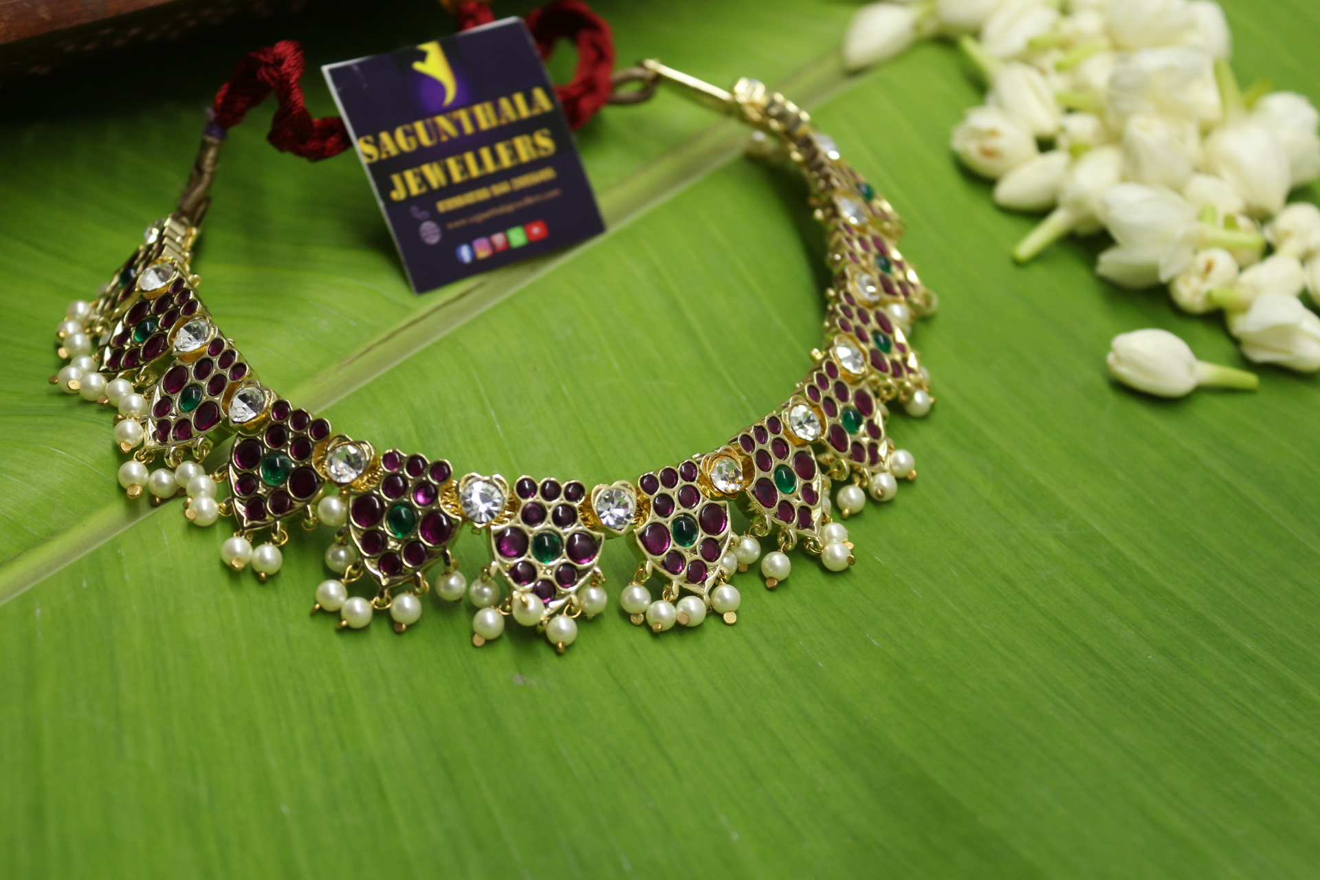 kempu choker