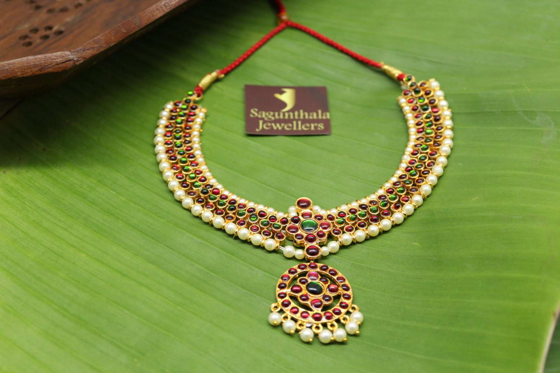 Premium Kemp & Pearl Traditional Necklace – Antique Bridal Temple Jewellery