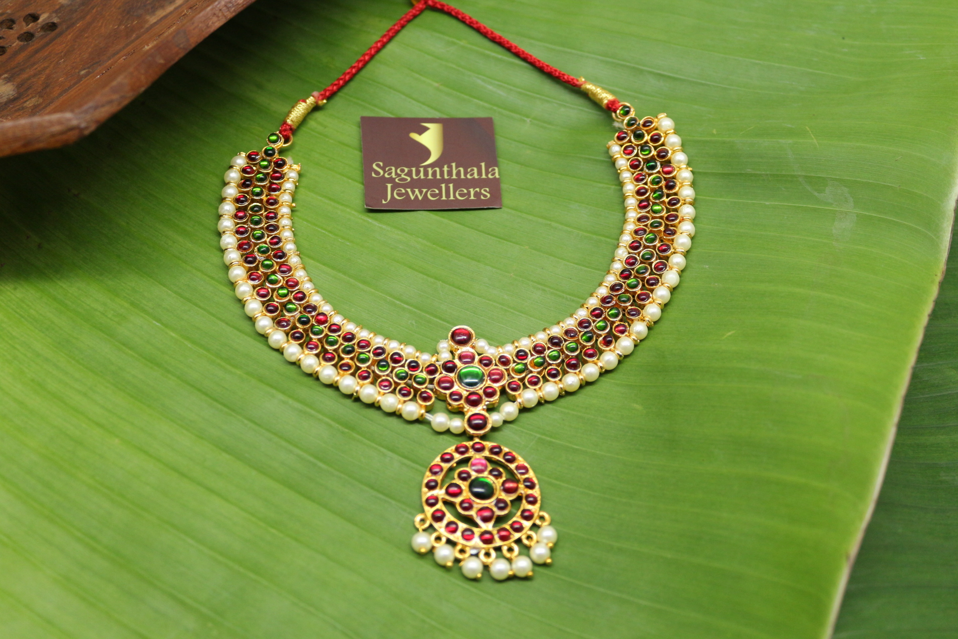 Premium Kemp & Pearl Traditional Necklace – Antique Bridal Temple Jewellery
