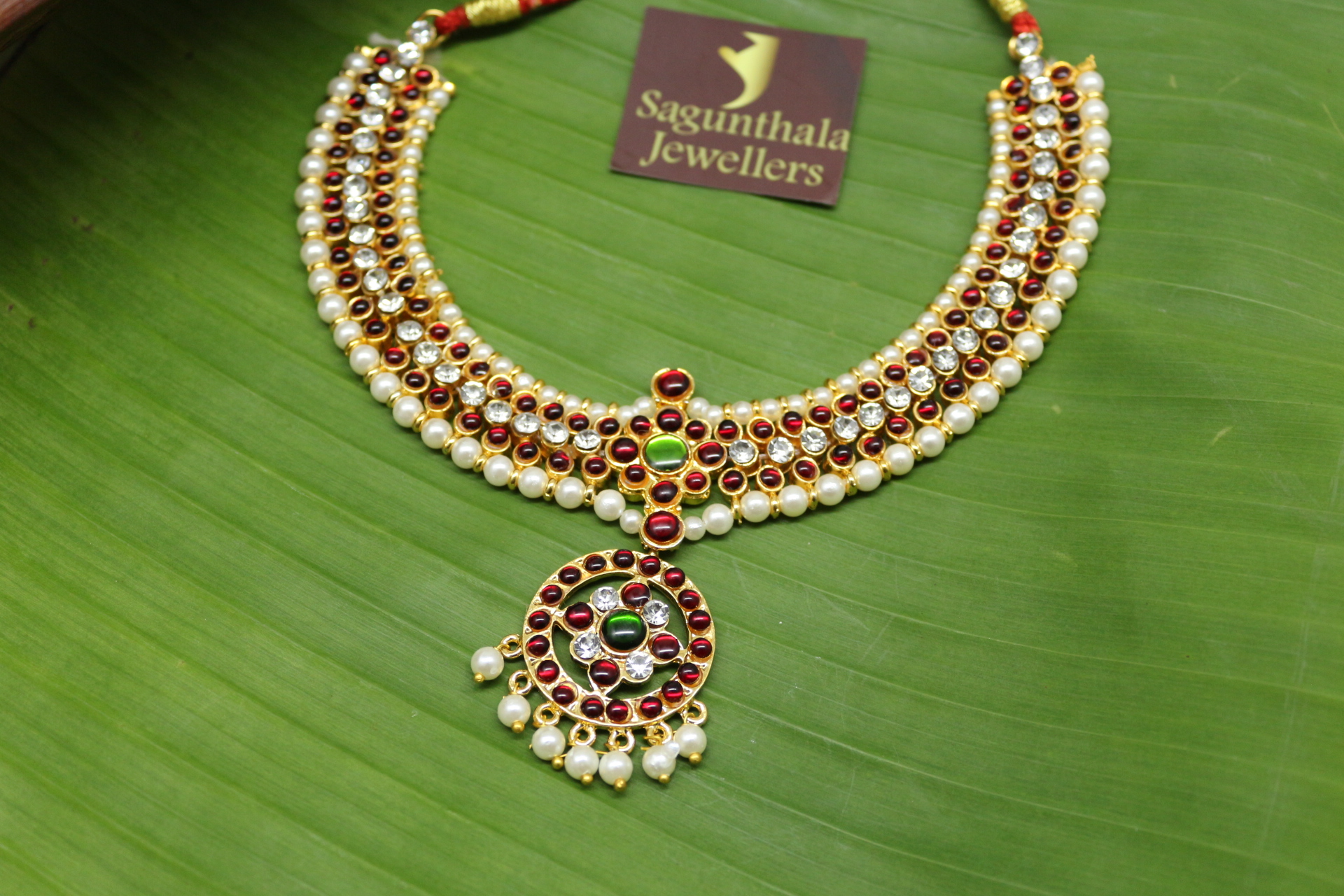 Traditional Kemp & CZ Stones Temple Choker Necklace with Pearls – Imitation Jewellery for Dance