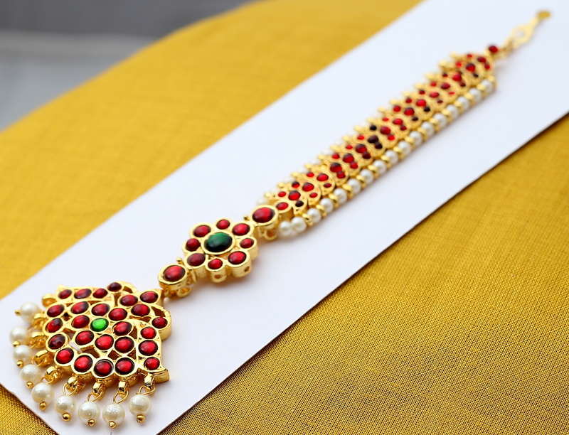 Temple Jewellery Nethi Chutty Maang Tikka – Gold Finish Kempstone Headpiece for Bharatanatyam, Classical Dance & Bridal Wear