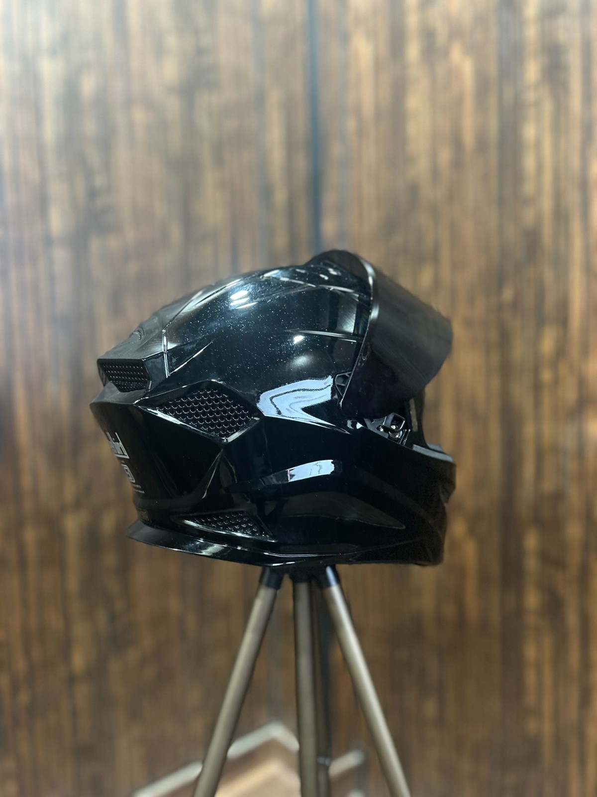 STEELBIRD SBH-25 ISS SHARP GLOSSY BLACK C/V 600 MM (L)