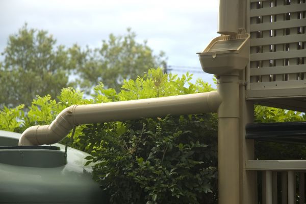 Rain Harvesting Leaf Eater Advanced 4" Gutter Debris Separator Kit Rain Harvesting Leaf Eater Advanced 4" Gutter Debris Separator Kit