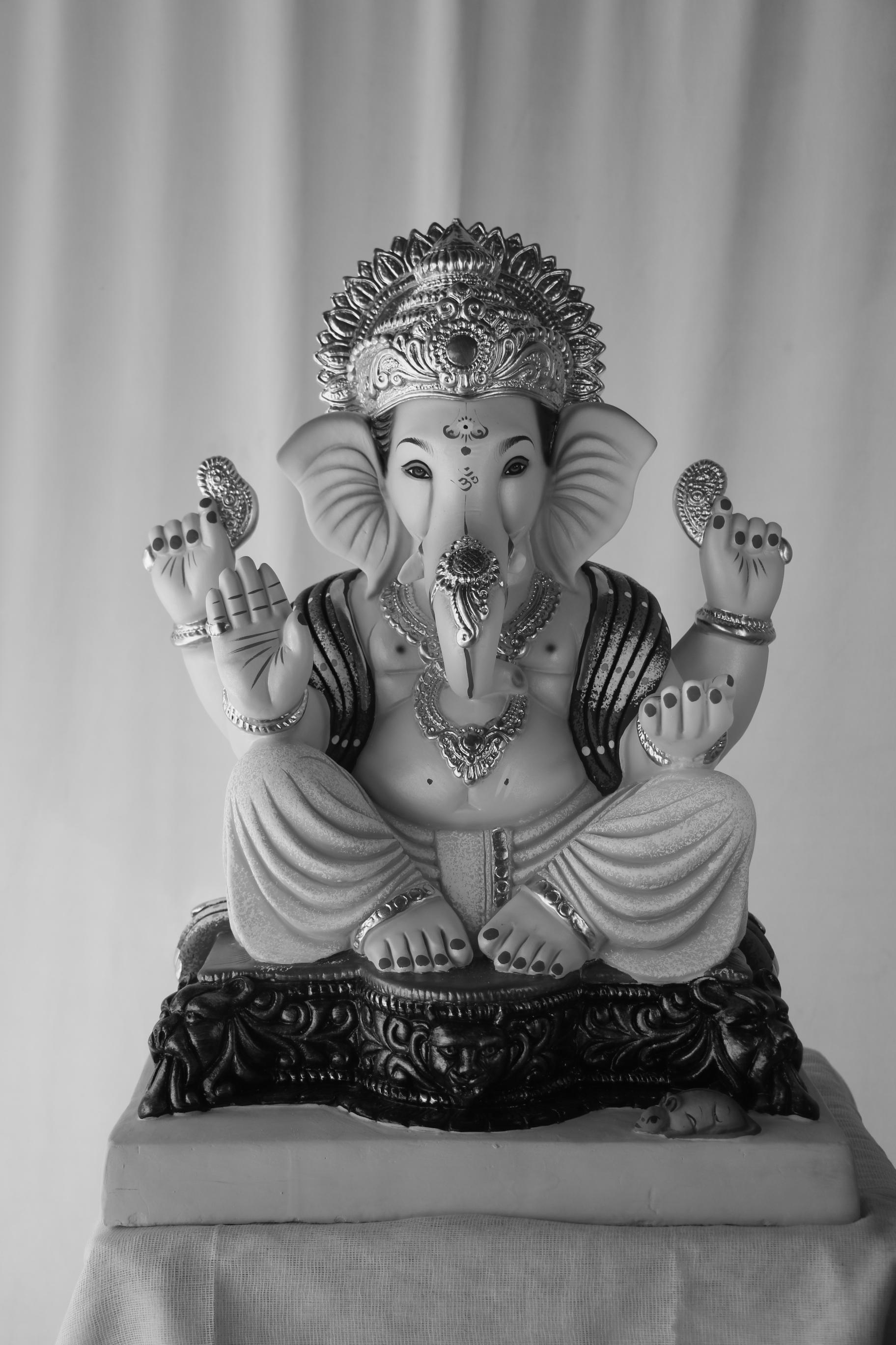 Madhyam Mhaisuri Ganpati | POP Ganpati | 20 Inches Height | MSKK-0034-POP-20-MADHY-PSKK-DNOA