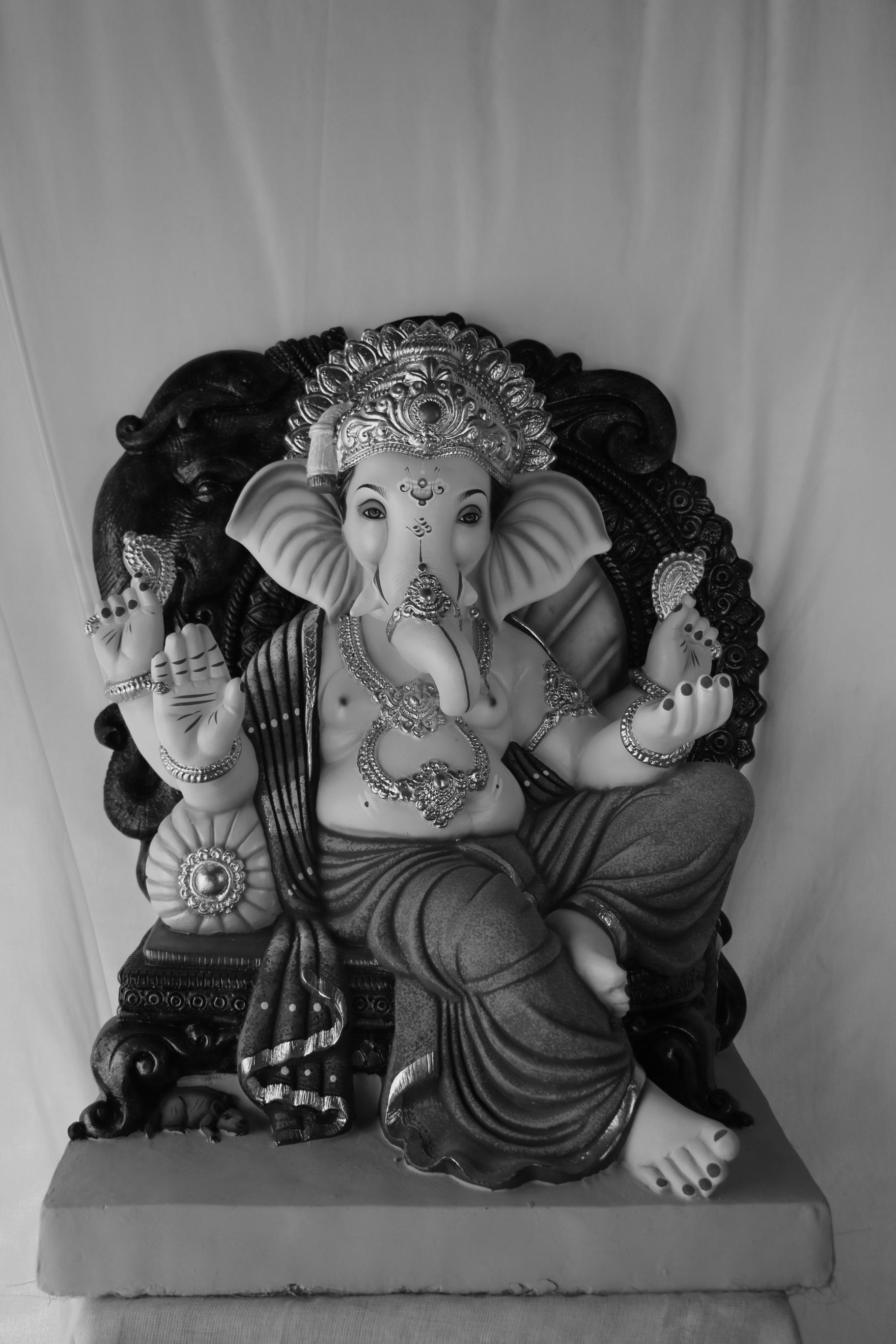 Hatti Prabhaval Navin Ganpati | POP Ganpati | 24 Inches Height | MSKK-0044-POP-24-HATTI-PSKK-DNOA