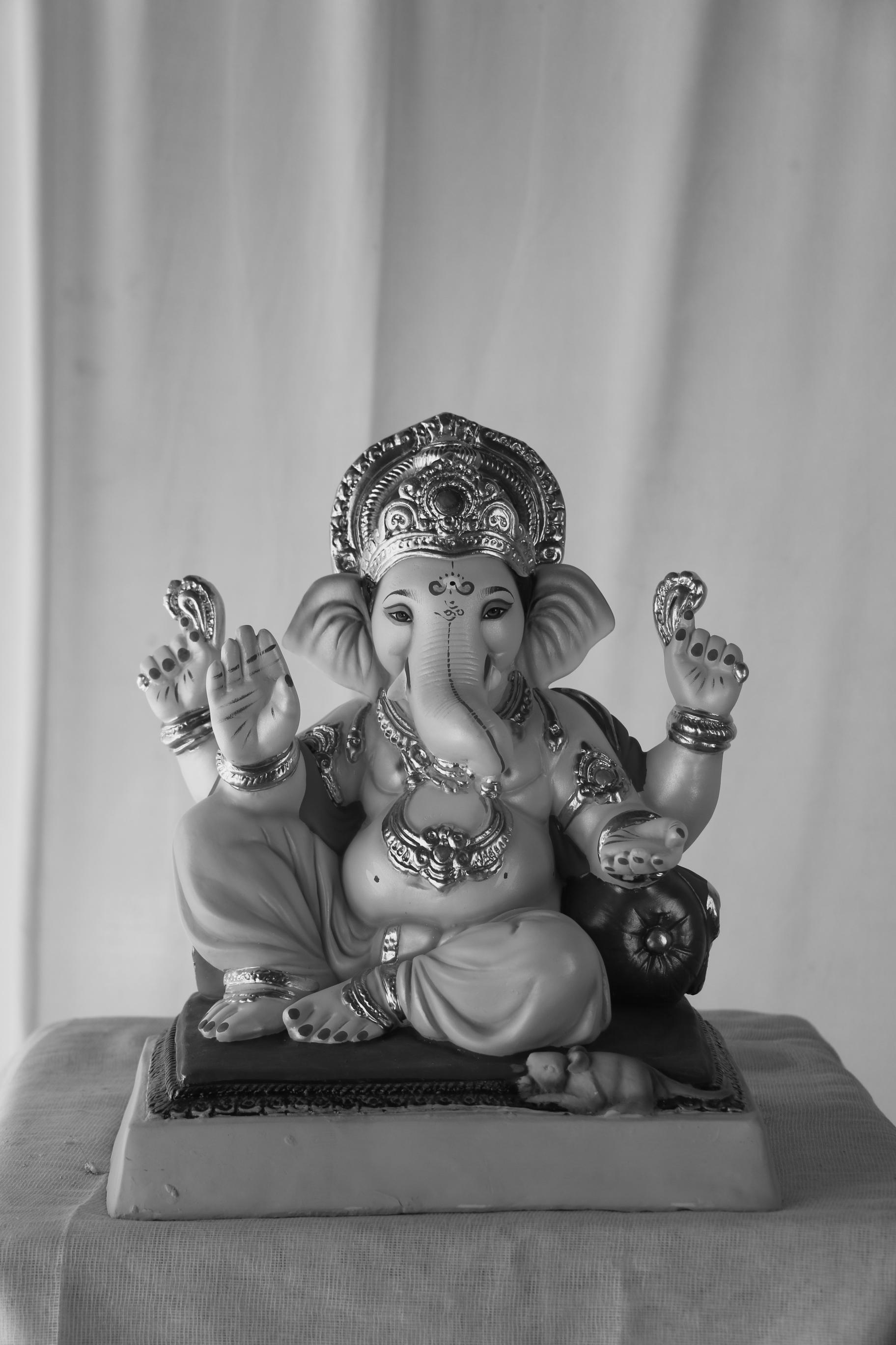 K K Peshwa Ganpati | POP Ganpati | 13 Inches Height | MSKK-0053-POP-13-KKPES-PSKK-DNOA