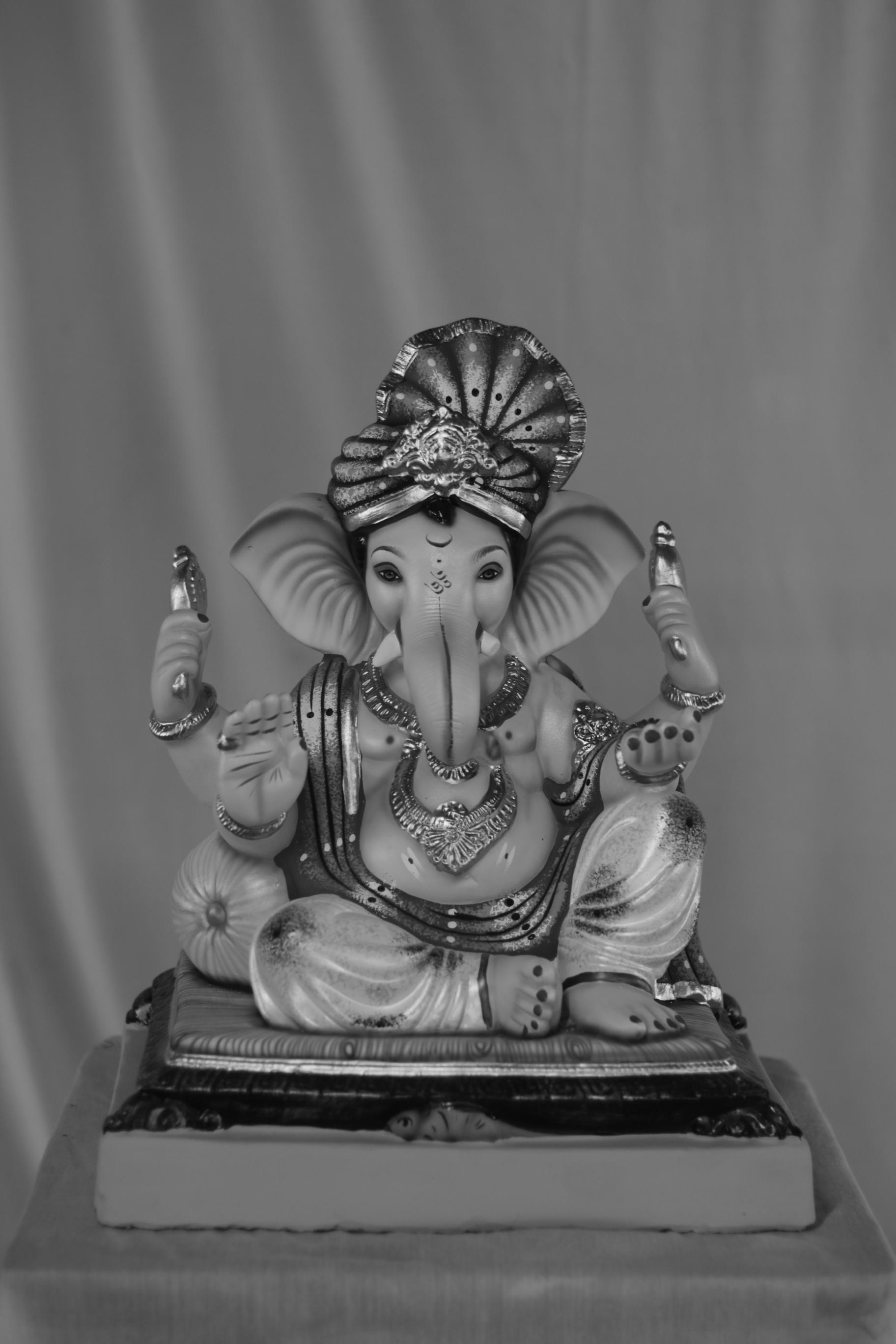 Feta Peshwa Ganpati | Eco Friendly Shadu Mati Ganpati | 17 Inches Height | MSKK-0010-SHA-17-FETAP-PSKK-DNOA-VXX