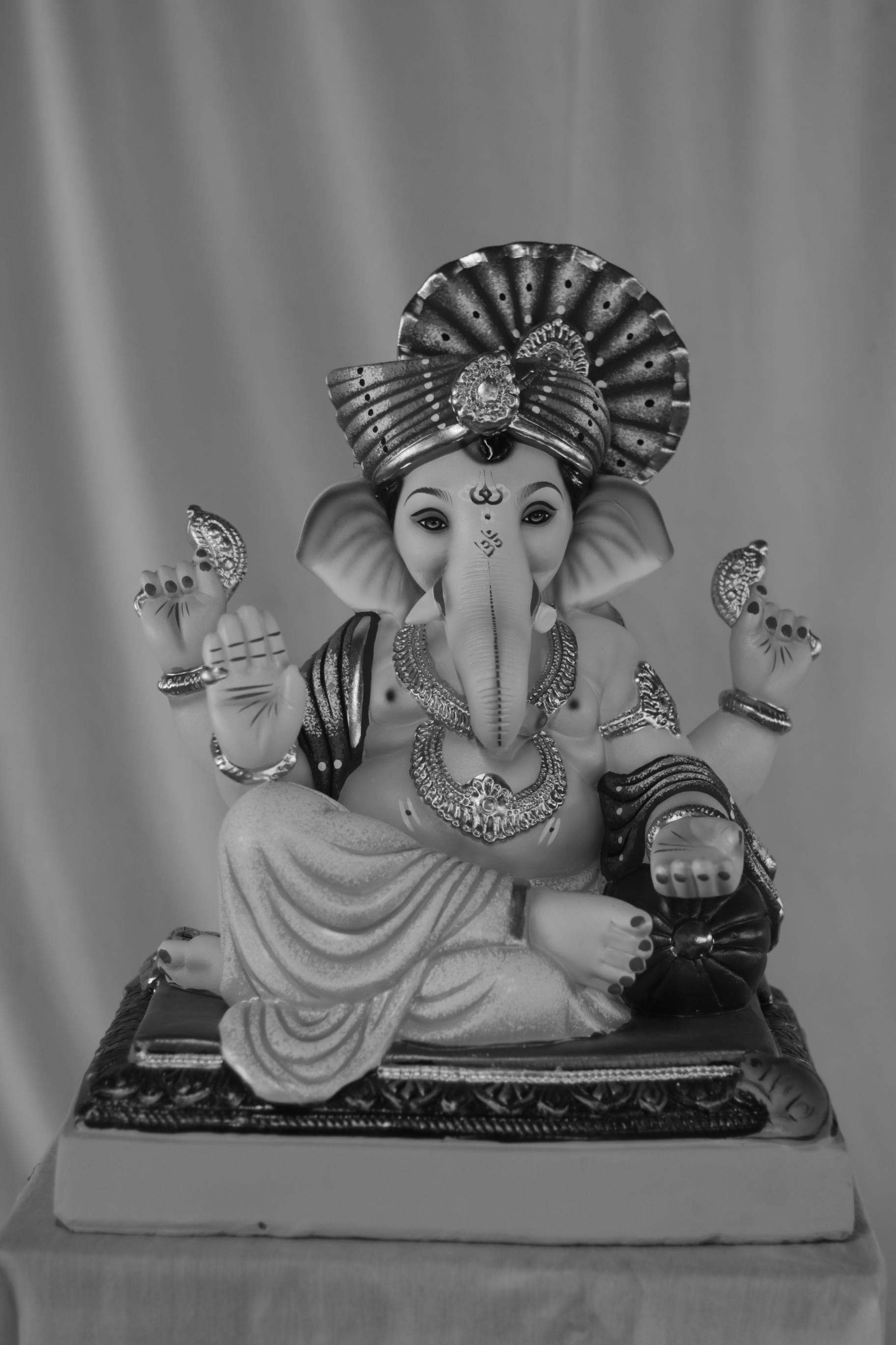 Feta Shivrekar Ganpati | Eco Friendly Shadu Mati Ganpati | 18 Inches Height | MSKK-0028-SHA-18-FETAS-PSKK-DNOA-VXX