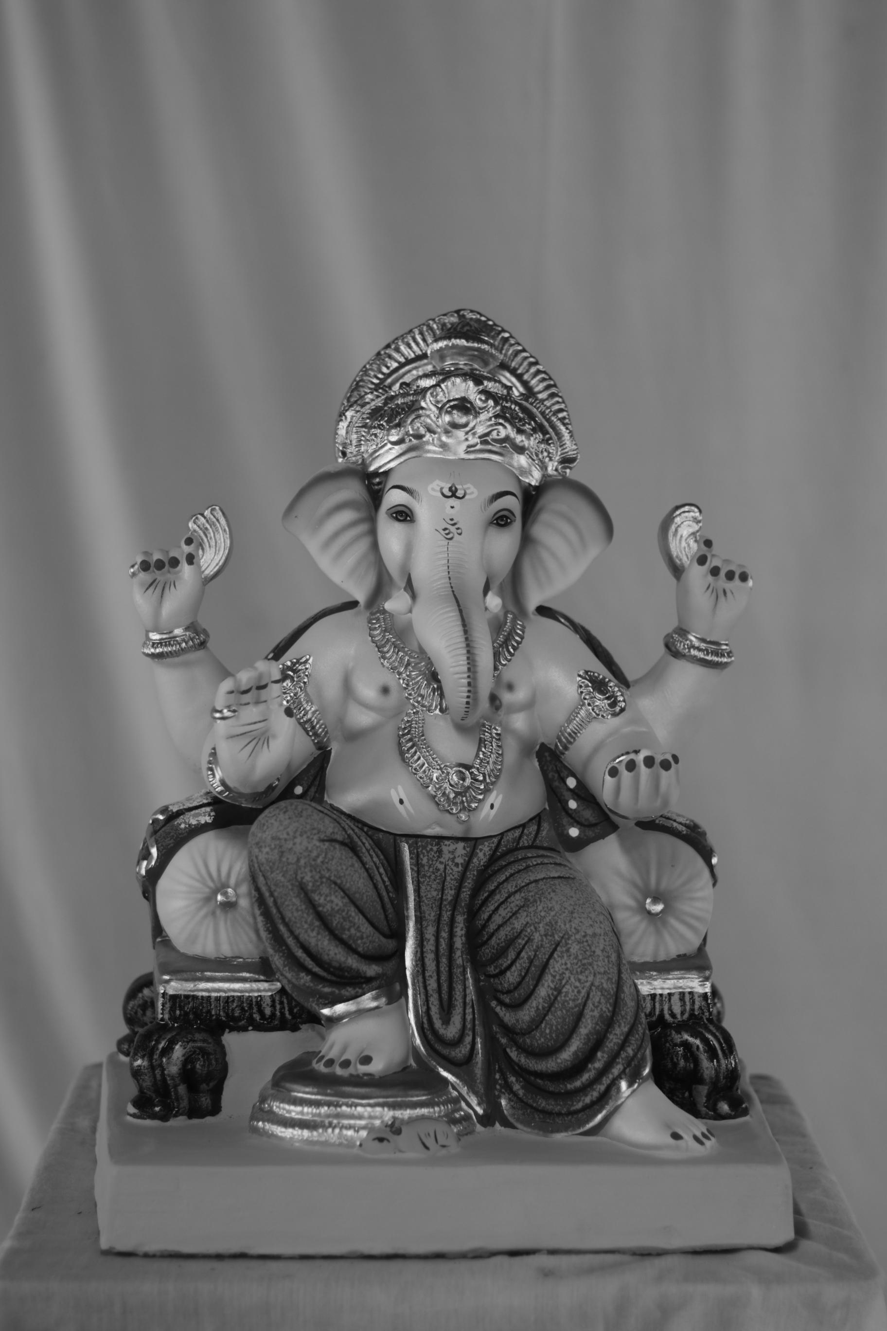 Maharaja Ganpati | Eco Friendly Shadu Mati Ganpati | 17 Inches Height | MSKK-0030-SHA-17-MAHAR-PSKK-DNOA-VXX