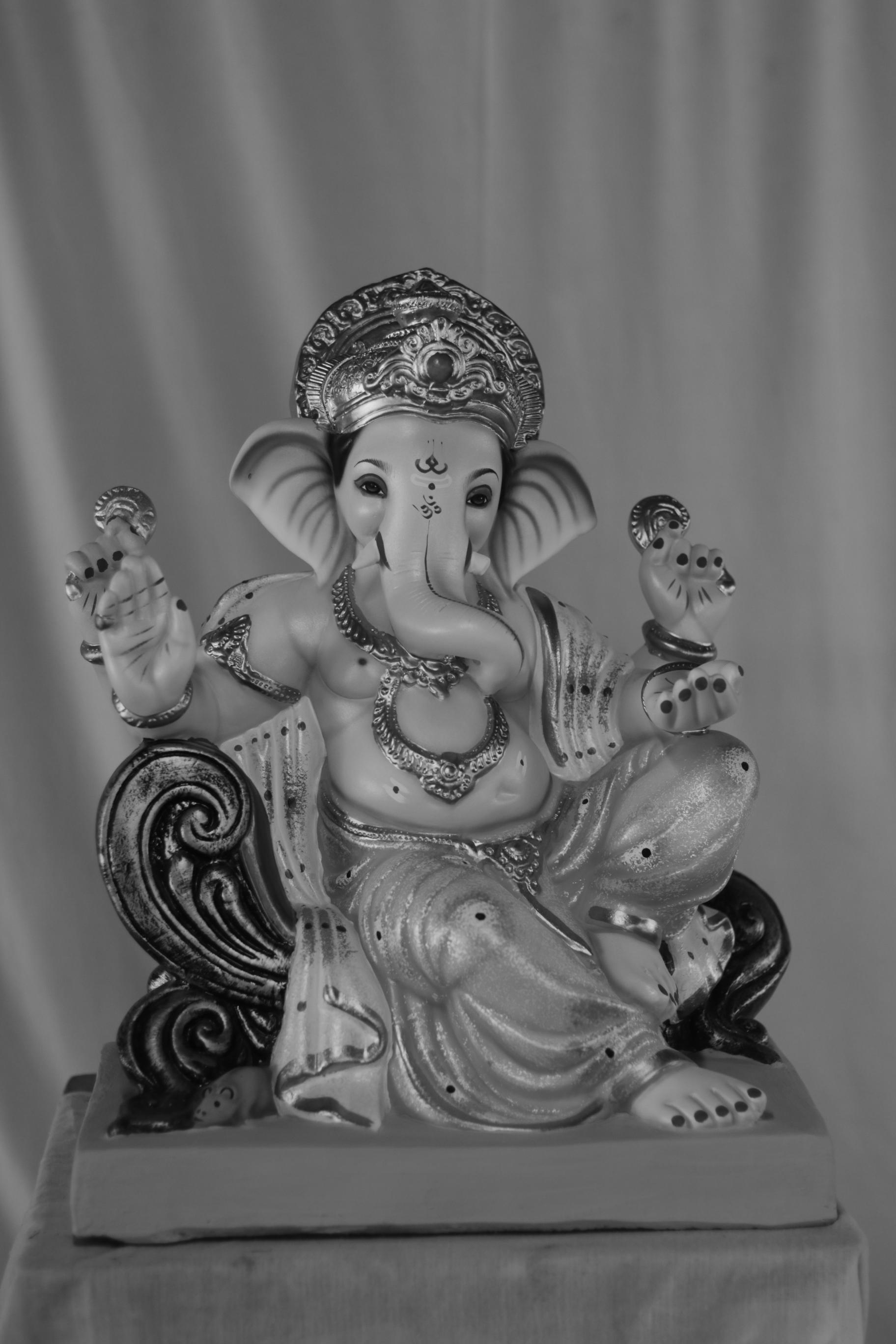 Saavkar Ganpati | Eco Friendly Shadu Mati Ganpati | 18 Inches Height | MSKK-0036-SHA-18-SAAVK-PSKK-DNOA-VXX