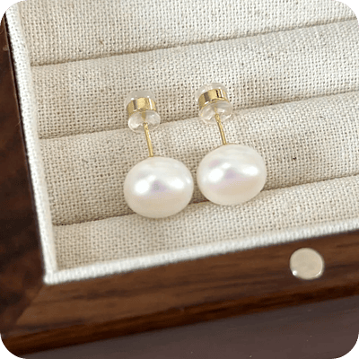 Old Money Pearl Earrings