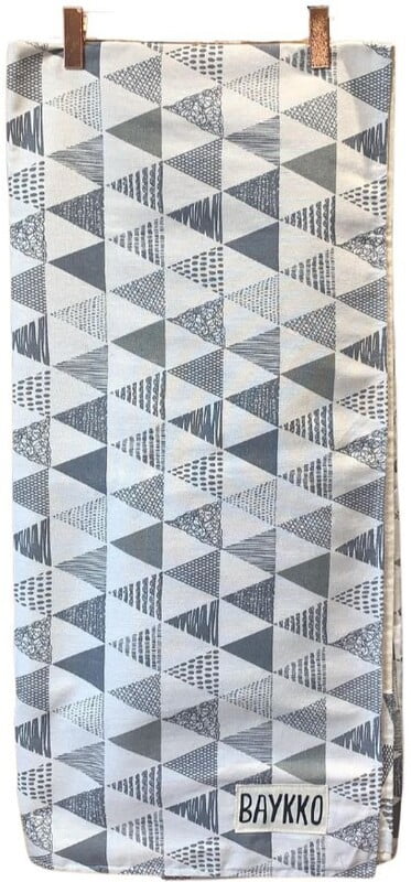| Lona Triangulo | O/S | Girs/Blanco | | | Baykko