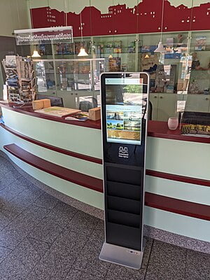 destination.kiosk 22-Zoll INDOOR inkl. Prospektfächer destination.kiosk 22-Zoll INDOOR inkl. Prospektfächer
