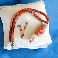 IVIE NECKLACE