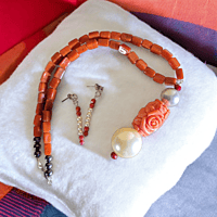 IVIE NECKLACE
