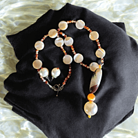 BAMPE NECKLACE