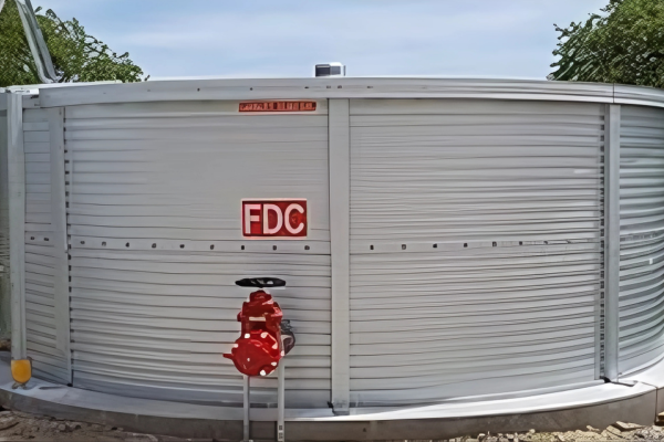 Pioneer XLE15/2‑18K Gallon Water Storage Tank