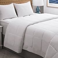 Microfiber Filled Blanket White - Twin 68" x 96" Microfiber Filled Blanket White - Twin 68" x 96"